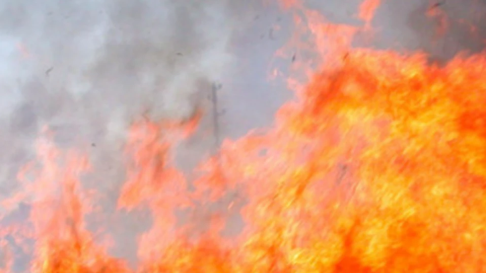 Високите температури причиниха пожар пожар в Регионалното депо за неопасни