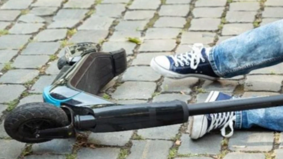 Децата са с повърхностни наранявания, пробите на шофьора са отрицателниДве