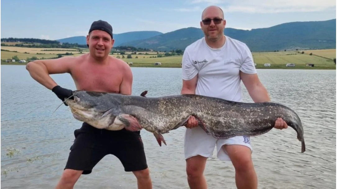 Спортен риболовСофиянецът Христо Кръстев на 35 г улови огромен сом