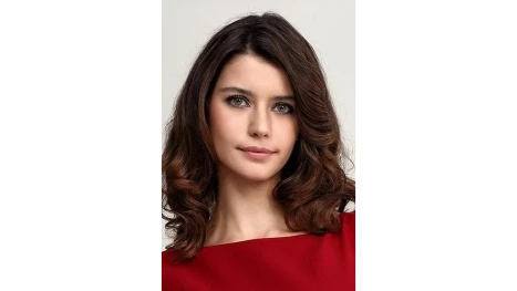 Берен Саат отказва да се снима в сериали