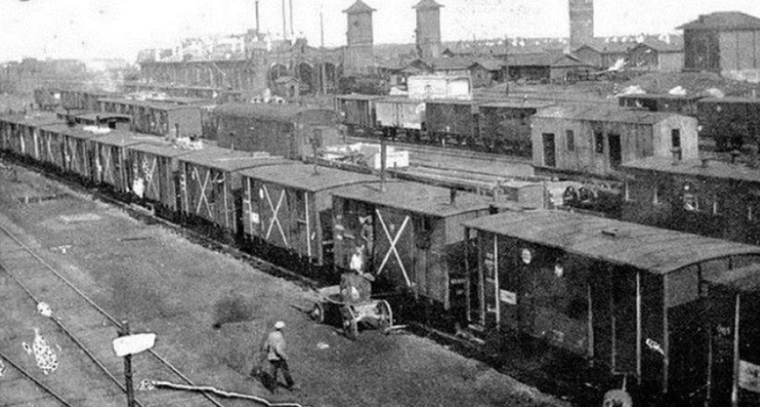 Ешелоните на смърттаВагоните са пълни с политически затворници секретни документи