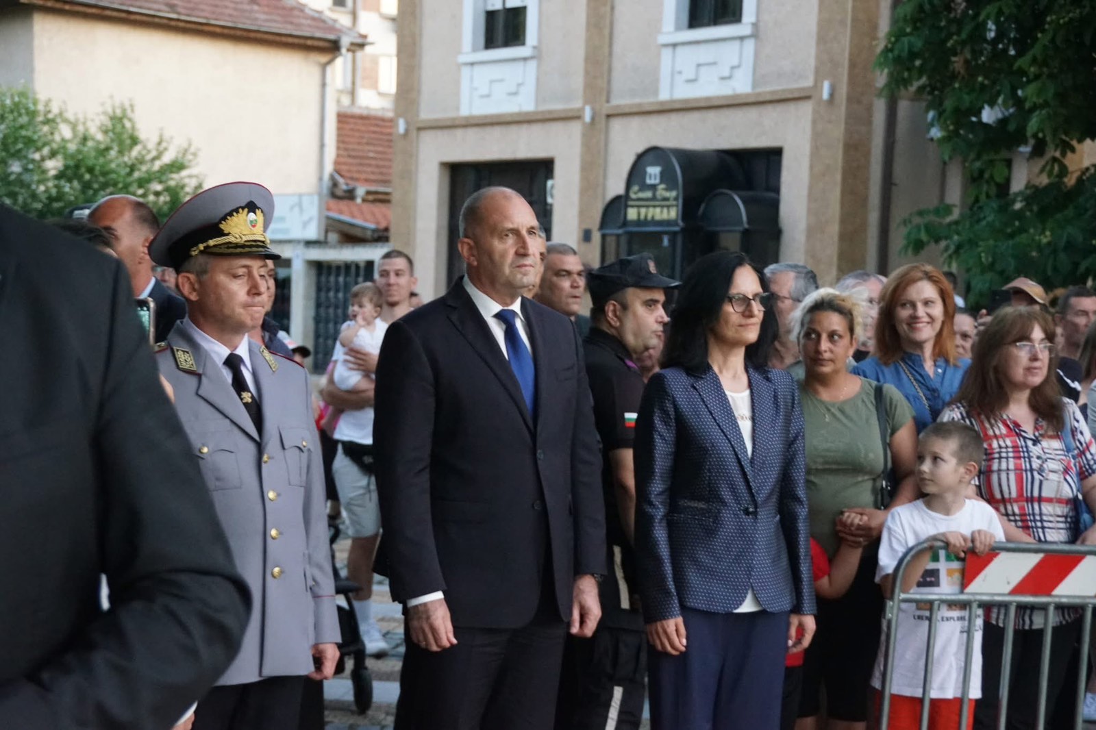 Снощната вечер ще остане като златна страница в сърцата на