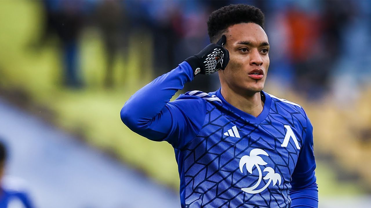 Капитанът на Левски Вендерсон Цунами може да поеме изненадващо към