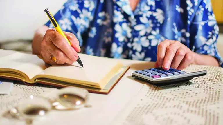 Хванаха измамник по медицинско за издаване на шофьорска книжкаПредставят подправени