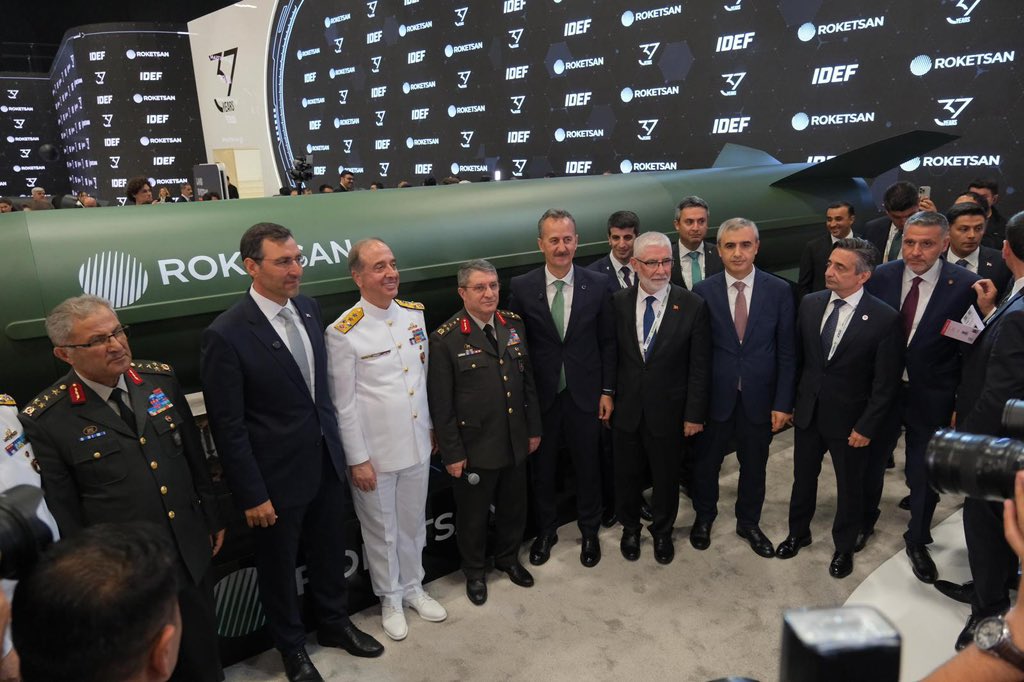 Турция официално представи новата версия на своята балистична ракета с