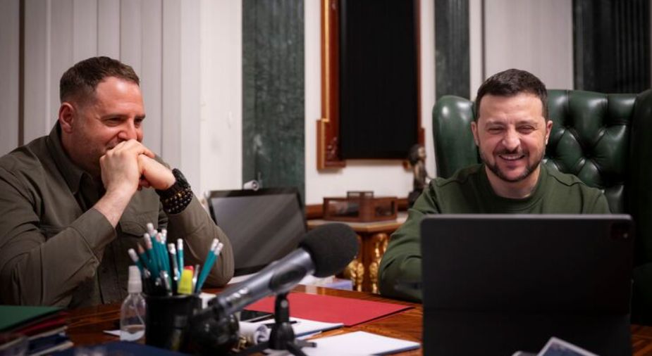 Володимир Зеленски и началникът на офиса му прекарвали времето си