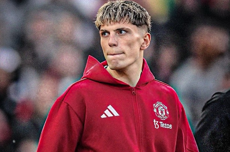 Три опции за нов нападател има пред Манчестър Юнайтед На