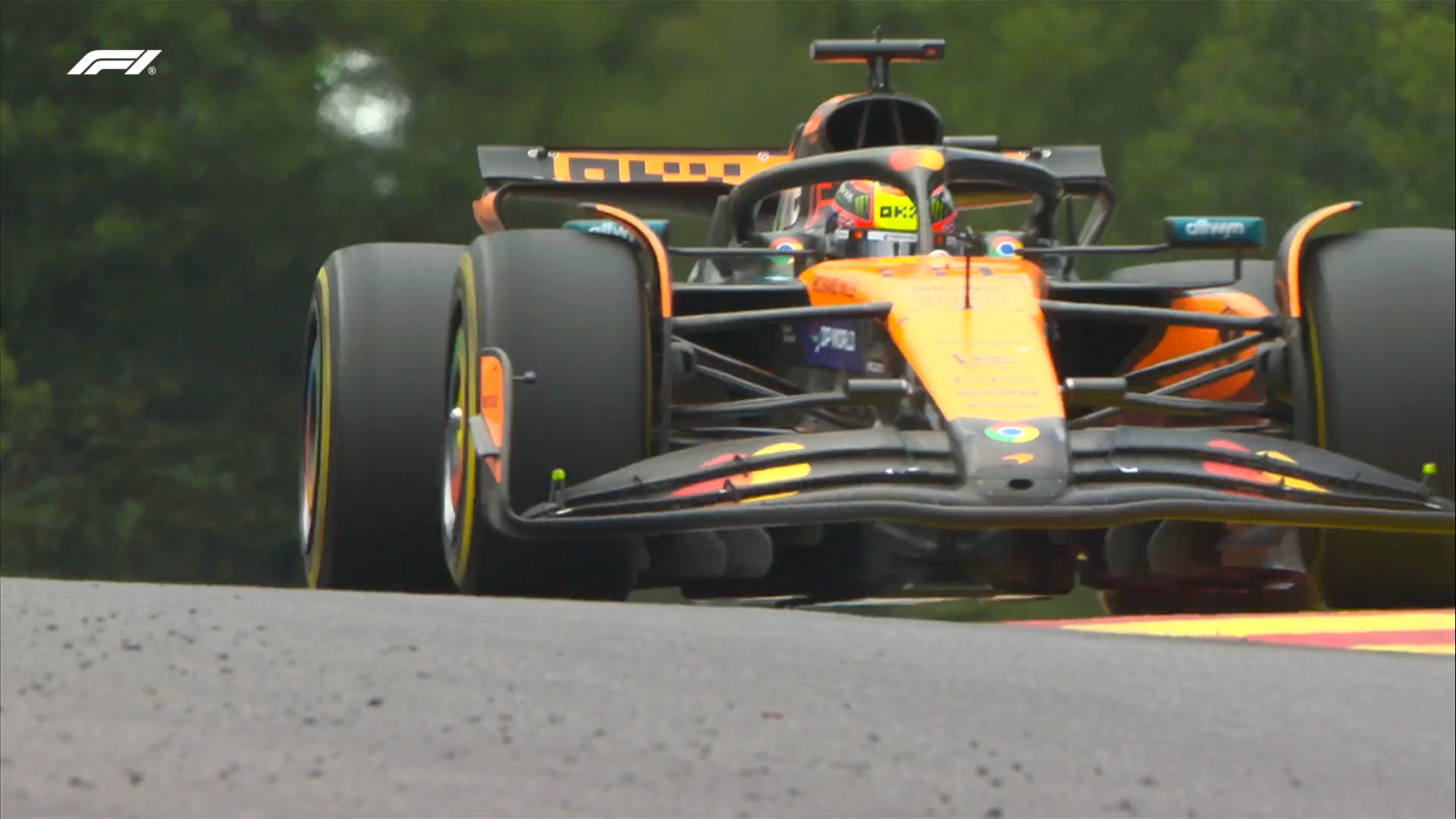 Оскар Пиастри триумфира в състезанието за Голямата награда на Белгия