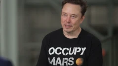 Илон Мъск иска Tesla да може да го уволни, ако полудее