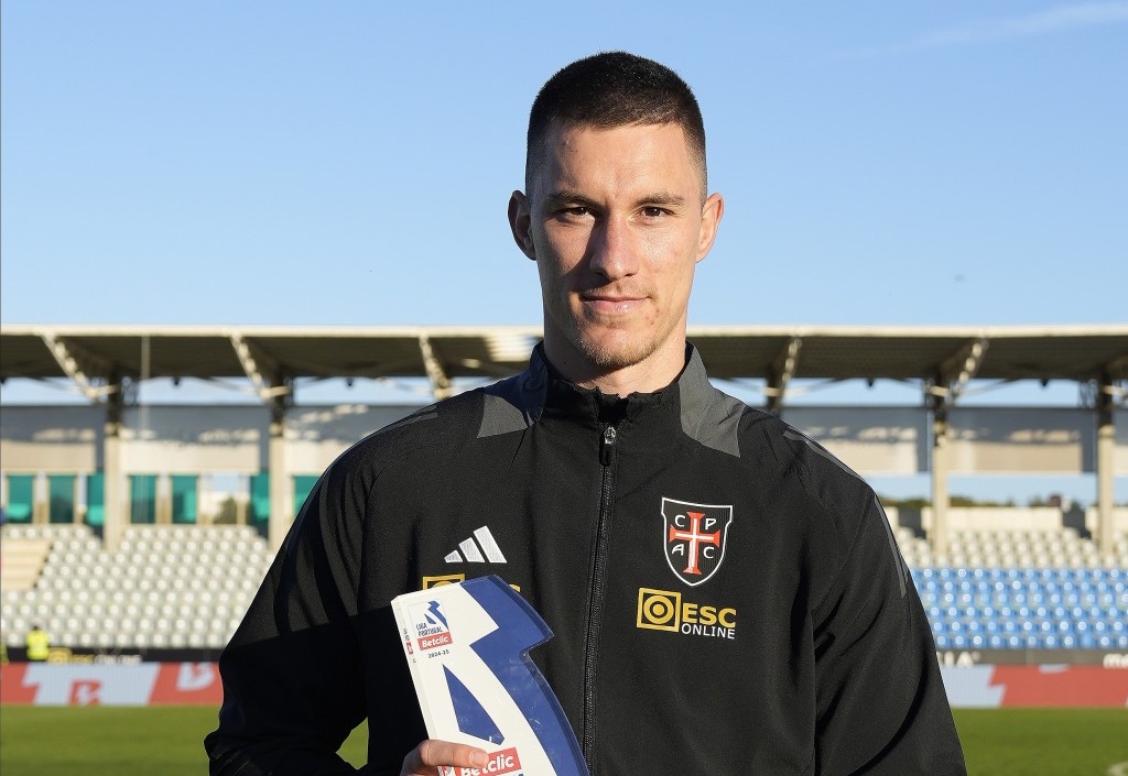 Изненадващ изходящ трансфер обяви Каса Пия след като клубът официално