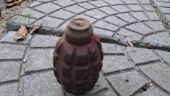 Мъж откри ръчна граната в шахта