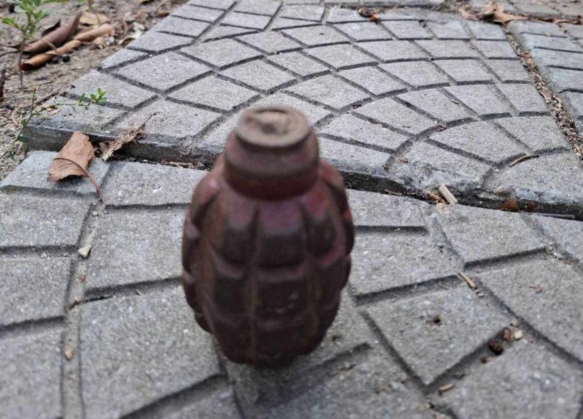 45 годишен софиянец е намерил ръчна граната в канализационната шахта на