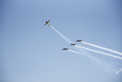 Националният отбор по въздушна акробатика на Румъния – Ястребите на