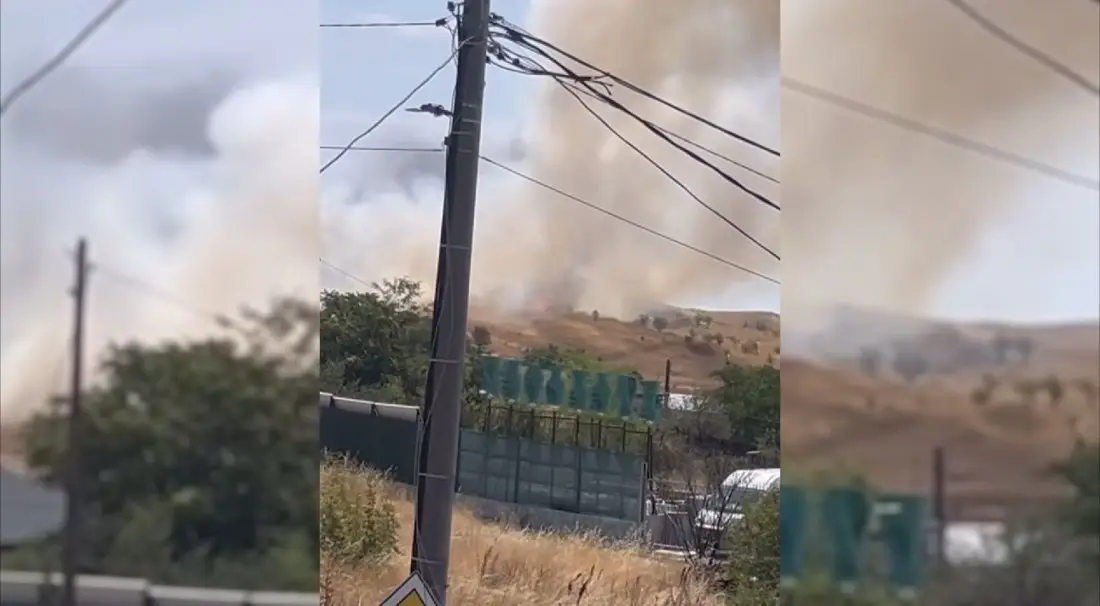 Пожар е избухнал между бургаския квартал Банево и село Изворище