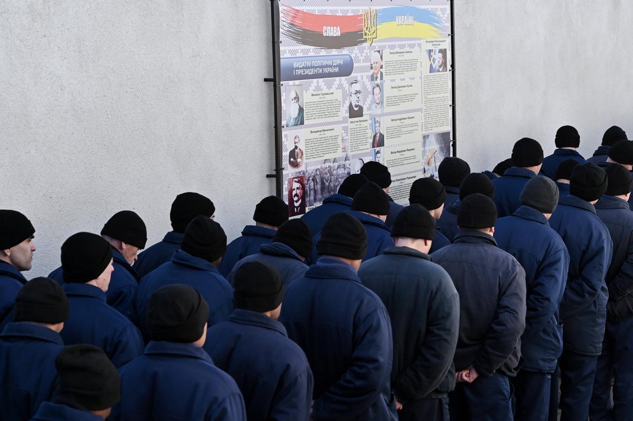 Украйна и Русия се споразумяха да разменят 1200 затворници след