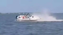 Лодка се разби в кит в САЩ