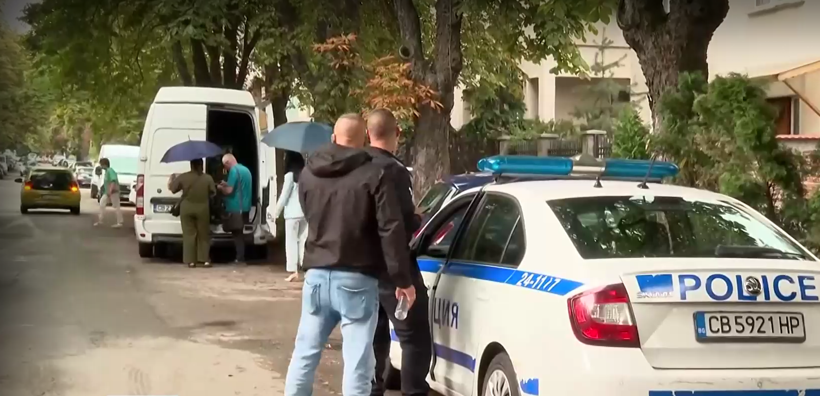 Екипи на Столичната дирекция на вътрешните работи са задържали бус