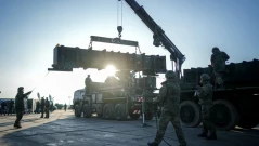 AP: НАТО ще координира редовни доставки на оръжие за Украйна