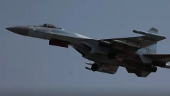 Руски Су-35 осигурява прикритие за удари по позиции на украинската армия