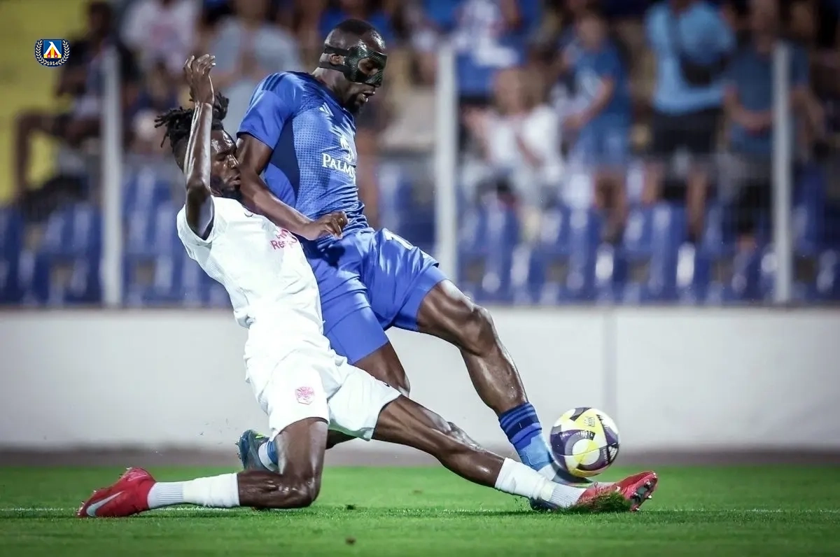 Старши треньорът на Хулио Веласкес няма да може да разчита