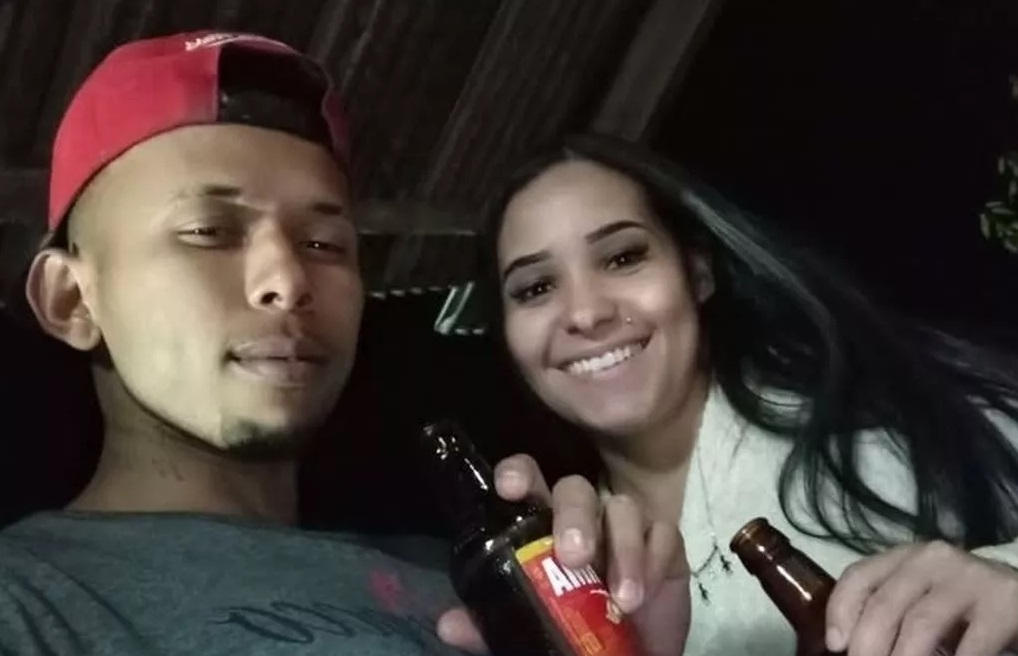 Мъж и жена загубиха живота си след като колата им