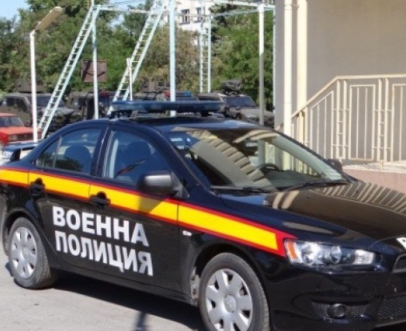 Трагедия край МаломировоЧелен удар между УАЗ ка и МерцедесВоенно окръжна