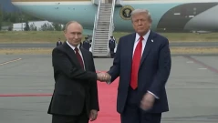 Езикът на тялото на Путин и Тръмп: Двама стари приятели, изключително щастливи да се видят отново