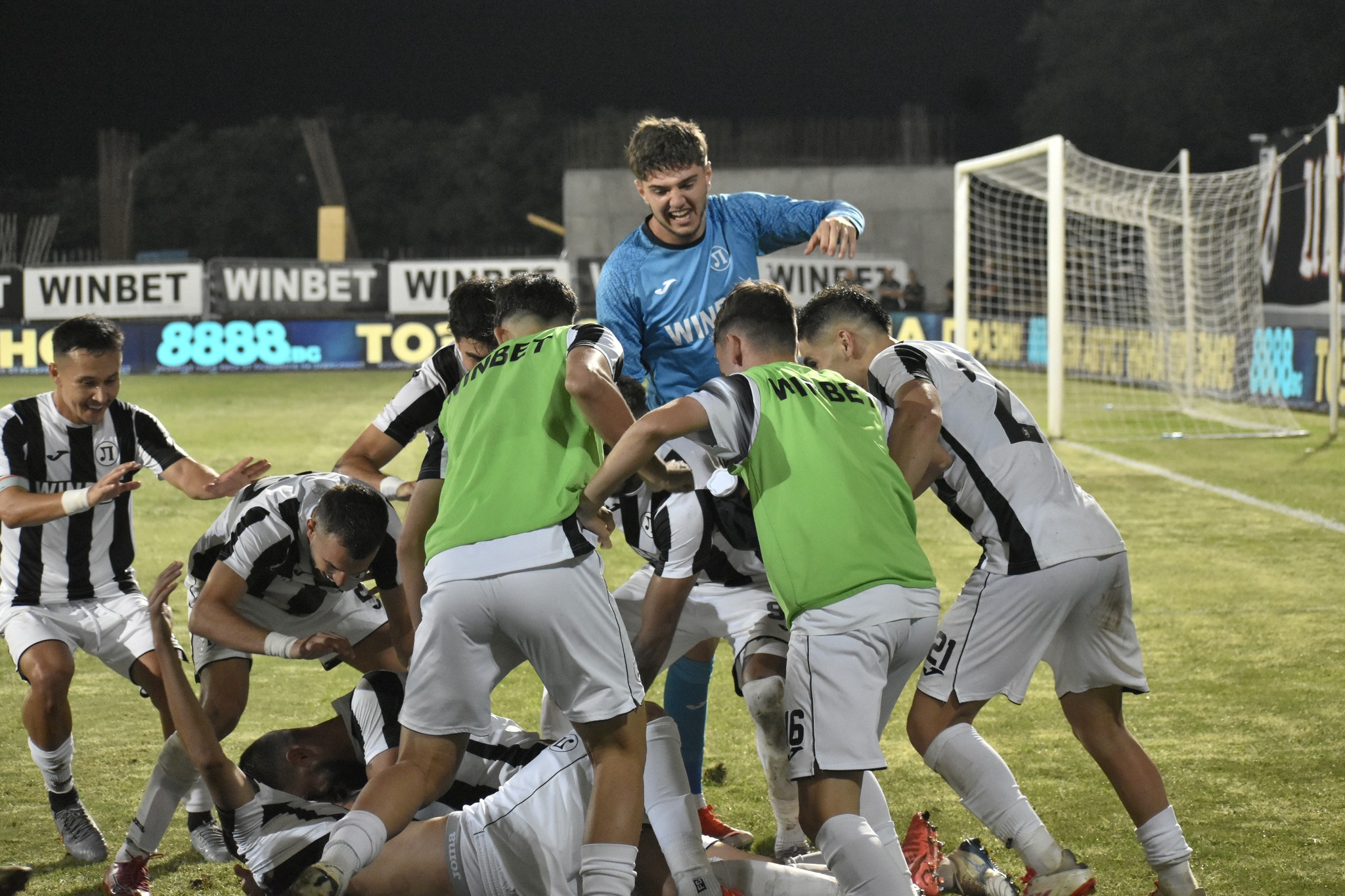 Локомотив Пловдив ще проведе тренировъчен лагер във Варна съобщават от