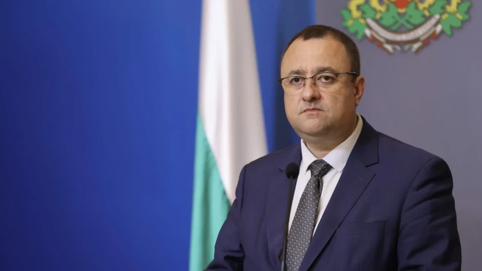 Иван Иванов