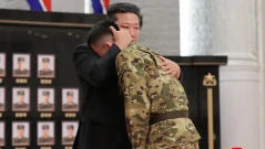 Ким Чен Ун награди войниците, участващи във войната на Русия с Украйна