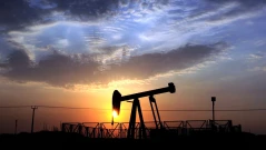 ExxonMobil води тайни преговори с "Роснефт" за завръщане в Русия
