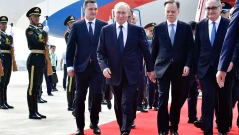 Путин пристигна в Китай: Какво цели с безпрецедентната си визита?