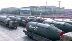 Китай показа ново поколение ядрени ракети: DF-5С, чийто радиус на поражение обхваща цялата планета (ВИДЕО)