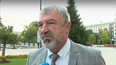 Шефът на ОДМВР-Русе бил пребит пред съпругата си и невръстното им дете