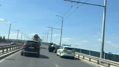 Млад мъж скочи от Аспаруховия мост и оцеля по чудо