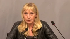 Елена Йончева призова Урсула да потвърди, че не е имало проблеми с полета ѝ до България