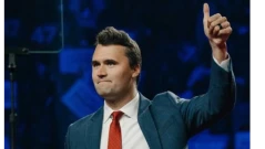 ФБР откри оръжието, с което е прострелян Чарли Кърк, но извършителят е на свобода