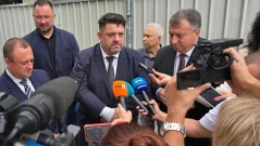 Това правителство няма алтернатива, каза вицепремиерът Атанас Зафиров по повод поредния вот на недоверие