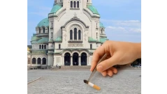 Столична община и граждани чистят пл. “Св. Александър Невски” от фасове на 20 септември
