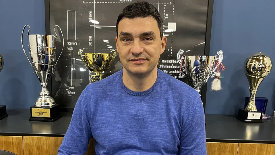 владо николов