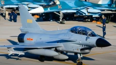Нова ера за военната авиация: Китай излиза на световната сцена с изтребителя J-10C