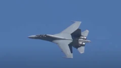 Китайски изтребители J-16 са прихванали американски изтребител пето поколение край бреговете на Китай