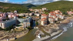 15 000 литра вода в секунда залели "Елените" (ВИДЕО)