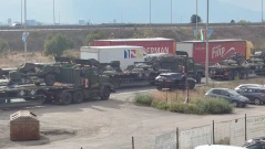 Военен камион и лек автомобил се сблъскаха на "Ботевградско шосе" в София