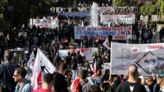 В Гърция искат 14-та заплата, обявиха стачка