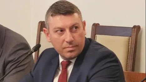 Деньо Денев