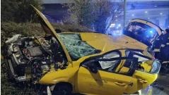 Трима души са ранени, след като кола падна от мост на "Цариградско шосе"