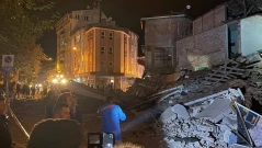 6,1 по Рихтер в Турция: Разрушени сгради и над 40 вторични труса (ВИДЕО)