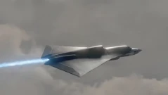 Най-тежкият изтребител в света преминава към нов етап на разработка, след като Китай представи подобрен втори прототип