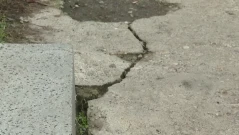 Нов сигнал за пукнатини по сграда заради строителството на метрото